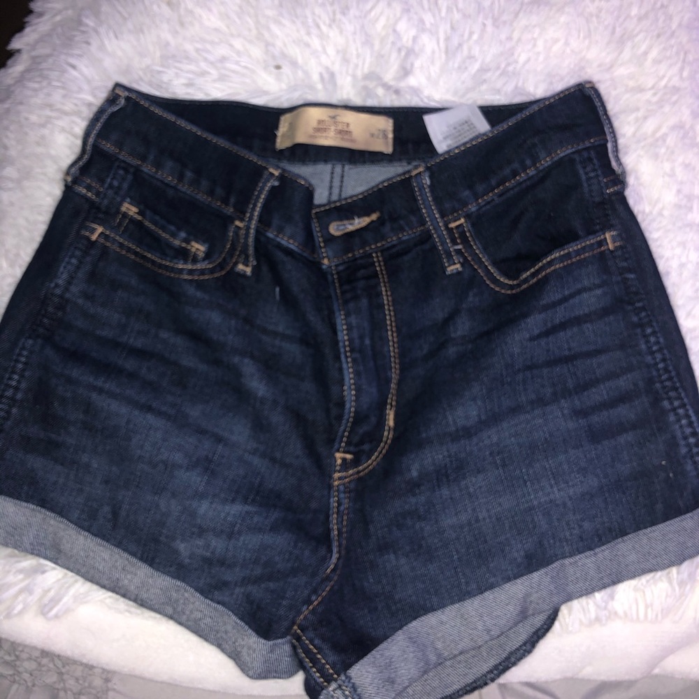 hollister dark wash shorts